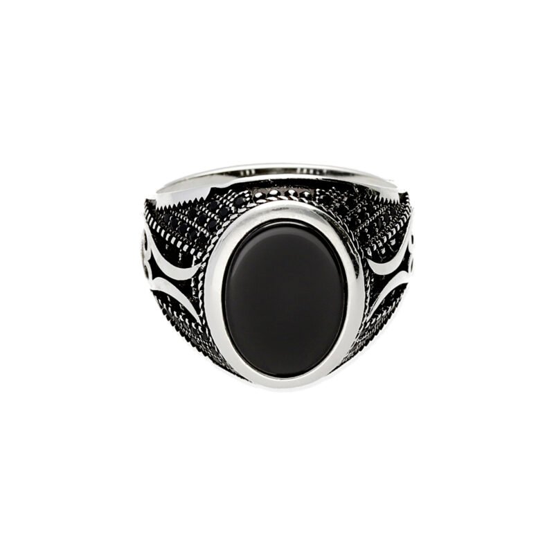 Anillo hombre de plata de ley 925 para hombre tipo sello ovalado onix 10x14mm con circonitas negras.