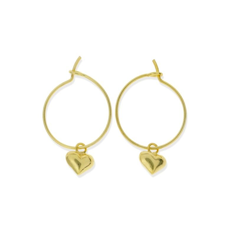 Pendientes de plata de ley 925 con baño de oro de 18 quilates con aro de 0,6x16mm y colgante de corazón de 5mm alto y 3mm de grosor.