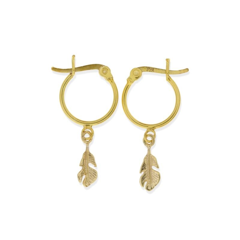 Pendientes de plata de ley 925 con baño de oro de 18 quilates con aro de 1,2x14mm y colgante de pluma de 13mm.