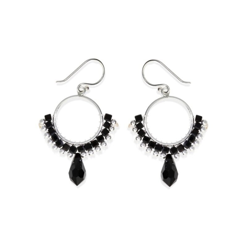 Pendientes de plata de ley 925 círculo de 15mm de cuentas con cubos negros y bolitas de plata de 2,5mm y colgante negro de 14mm con cierre hippie.