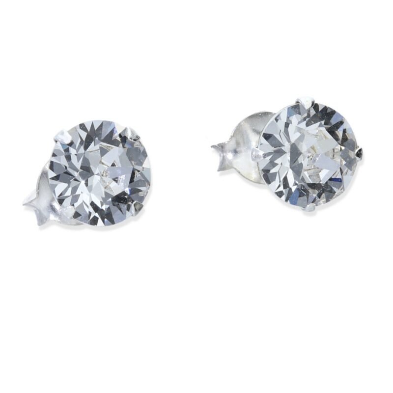 Pendientes plata de ley 925 swarovski botón de 6mm montada con garra en color crystal (001) con cierre a presión.